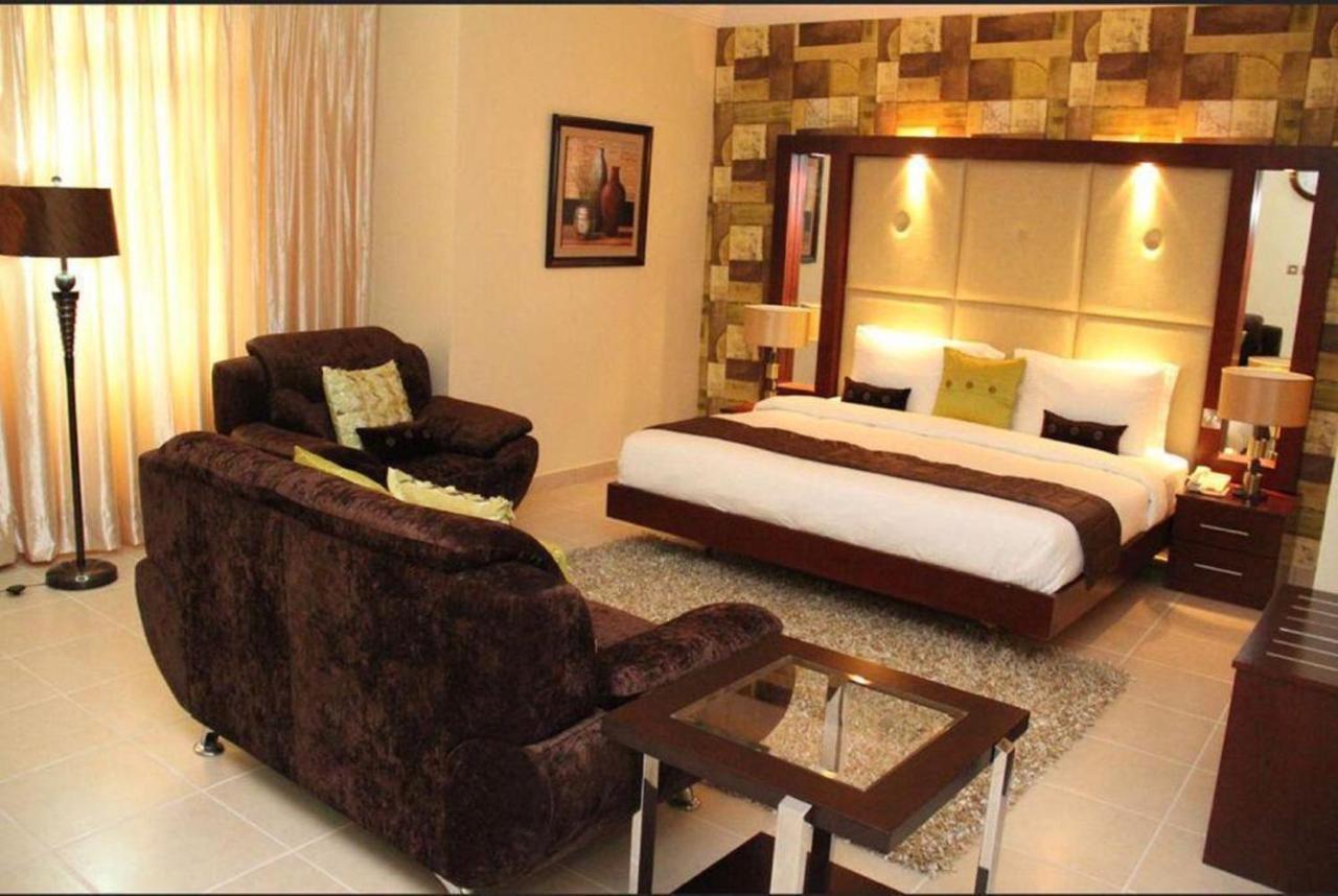 Ikuata Palazzo Dumont Hotel מראה חיצוני תמונה