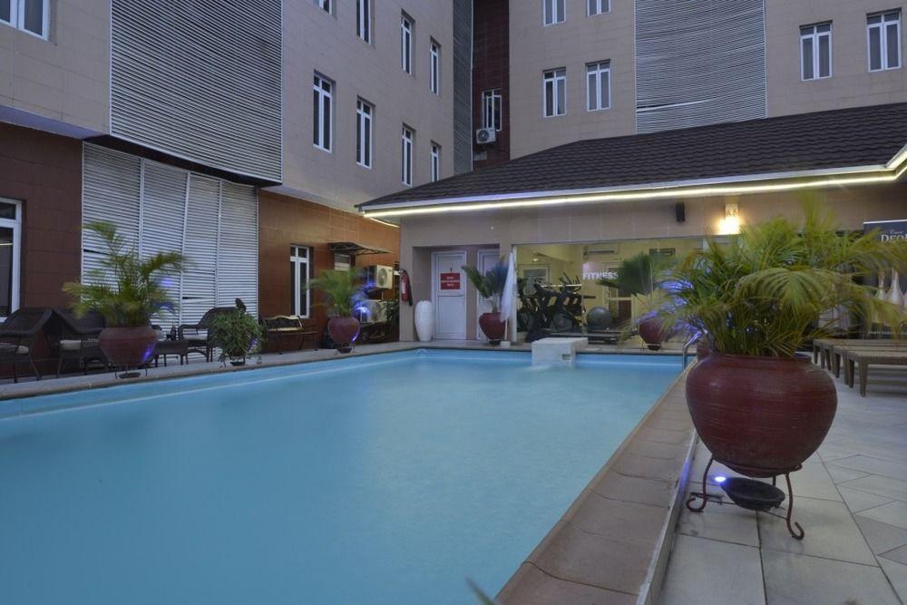 Ikuata Palazzo Dumont Hotel מראה חיצוני תמונה