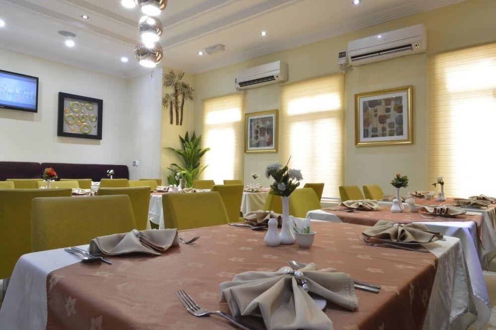 Ikuata Palazzo Dumont Hotel מראה חיצוני תמונה