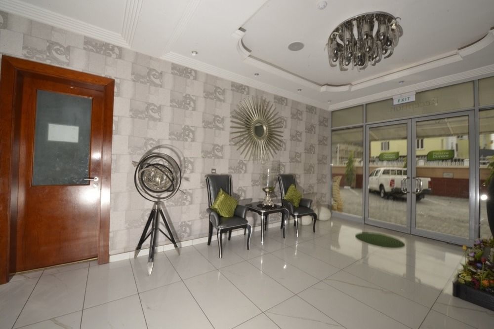 Ikuata Palazzo Dumont Hotel מראה חיצוני תמונה
